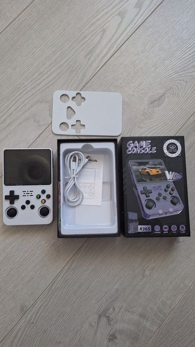 Consola Portabila R36S