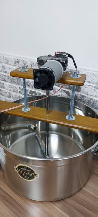 Amestecator automat cu oala de inox pentru: gemuri, zacusca, bulion, ketchup, jumer etc