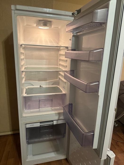 Продам холодилники