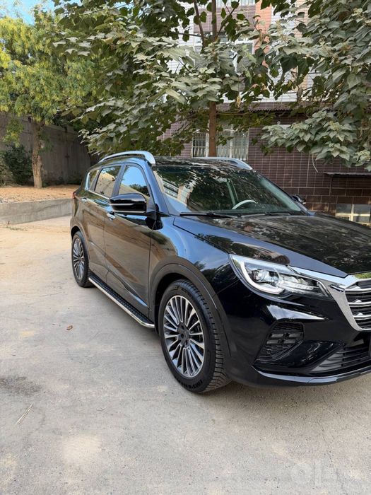 Срочно продается машина Jetour X70 flagship eng fulli