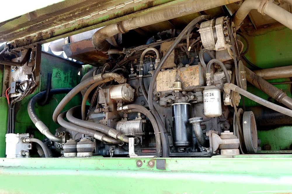 Багер Sennebogen 825