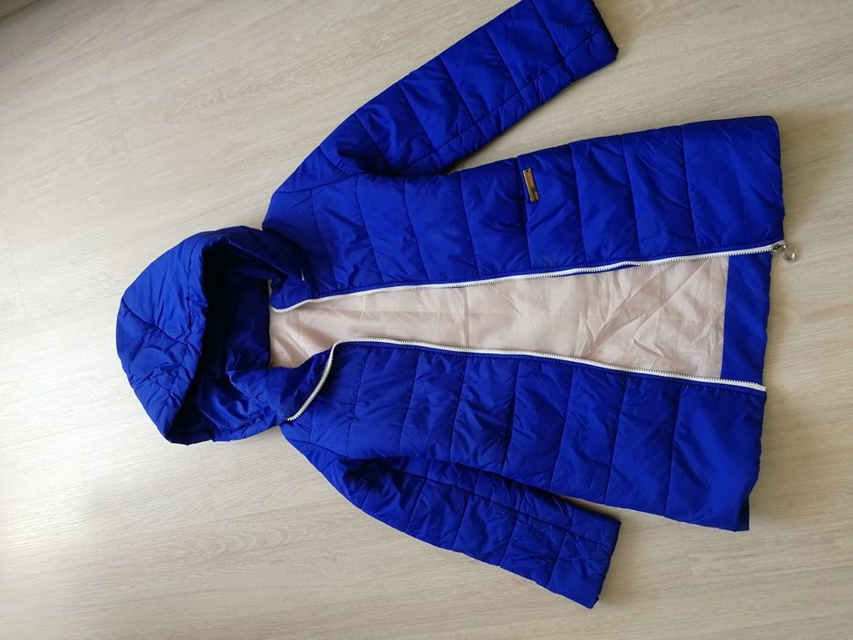 Продам детские куртки