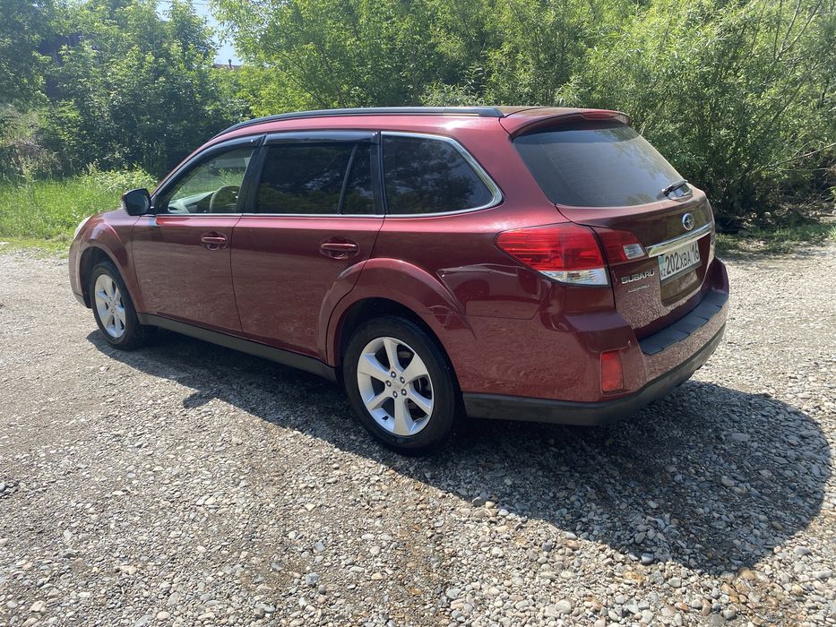 Продам  Subaru Outback в хорошем состояний