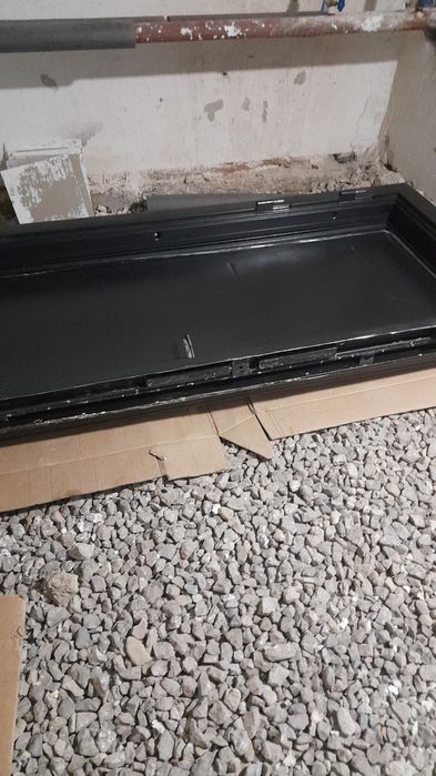 Продаём дверь входную