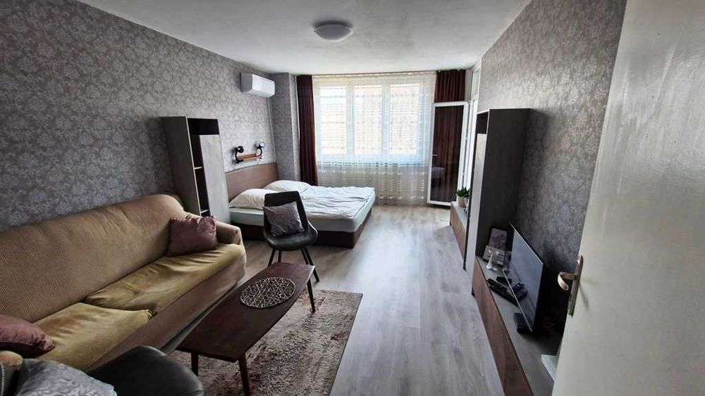 Продава се Тристаен апартамент в София, Център - 66 кв.м за 4357 €/кв.м - Снимка #1