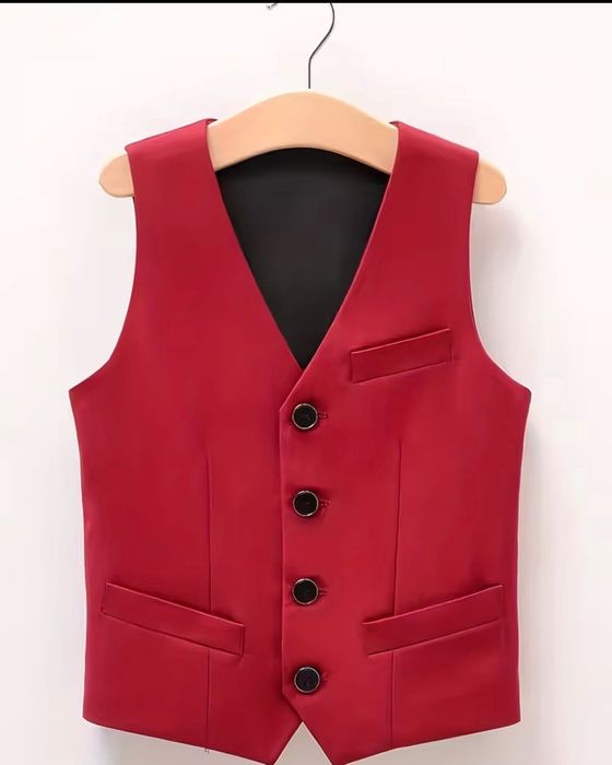 Vând vestă pentru școală