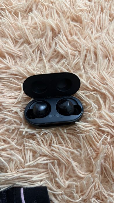 Продам наушники Samsung