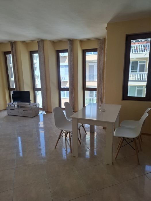 Дава се под наем Двустаен апартамент в Поморие - 75 кв.м за 2593.35 € - Снимка #8