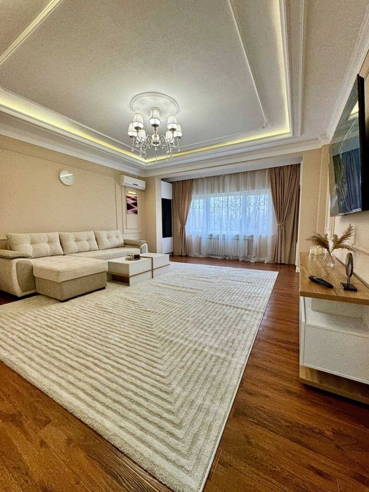 Продается квартира в Мирза Улугбекском районе 3х комнат  4-этаж. 75м2