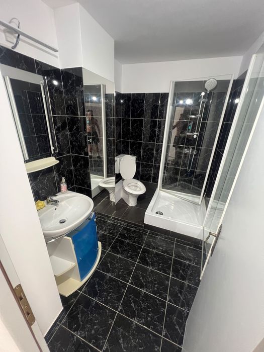 Apartament de vanzare zona Micro 1 in spatele bisericii-Materna