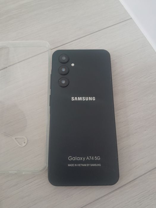 Самсунг А74 5G .
