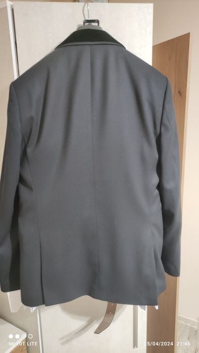 Мъжки костюм нов