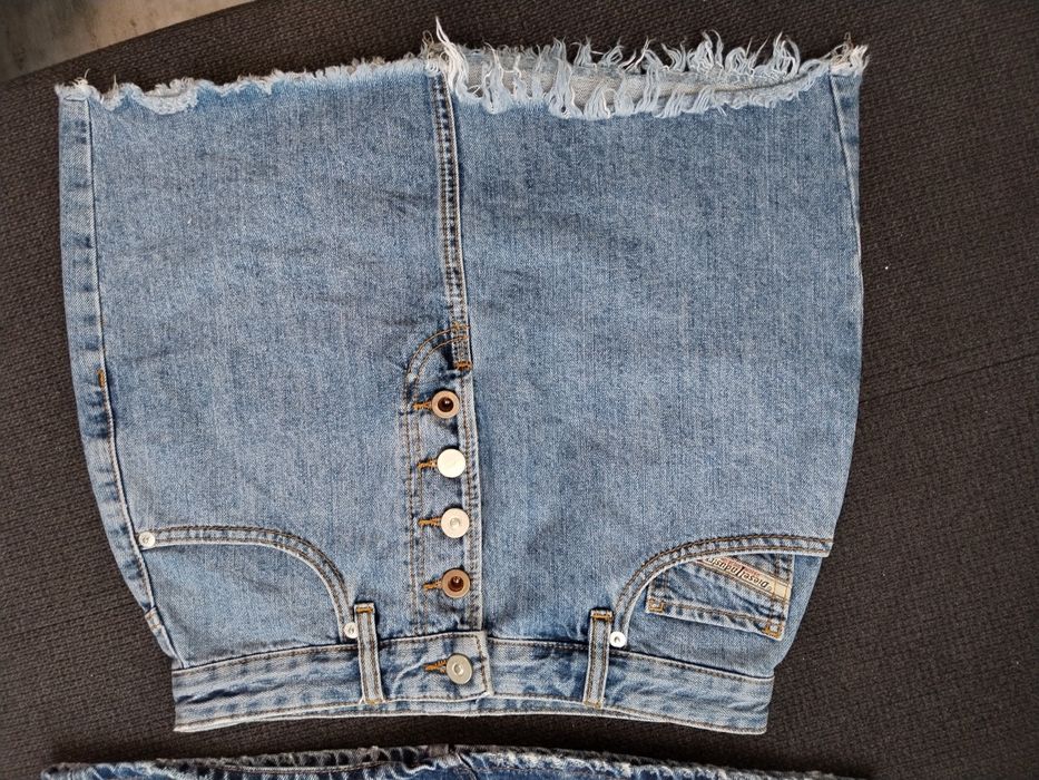 Нова дънкова пола Levi's, Diesel