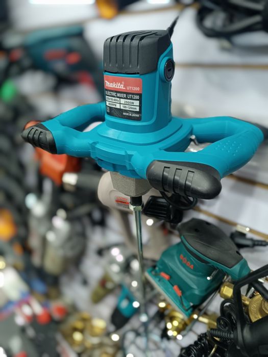 Миксер строительный MAKITA мешалка