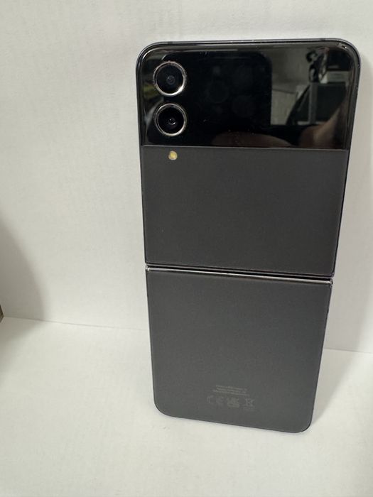 samsung galaxy flip 4 8ram/128gb