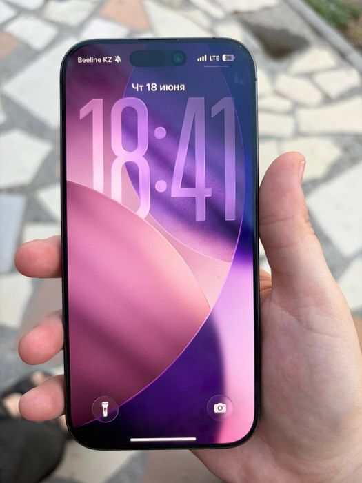 Продам iPhone 17(256гб)