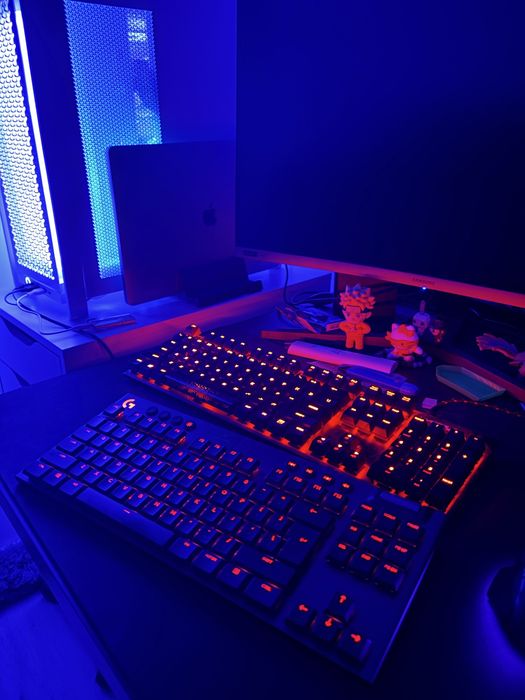 Logitech G915 Wireless Mechanical Gaming Keyboard