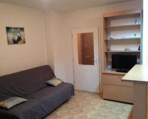 Дава се под наем Едностаен апартамент в София, Дианабад - 36 кв.м за 375 € - Снимка #1