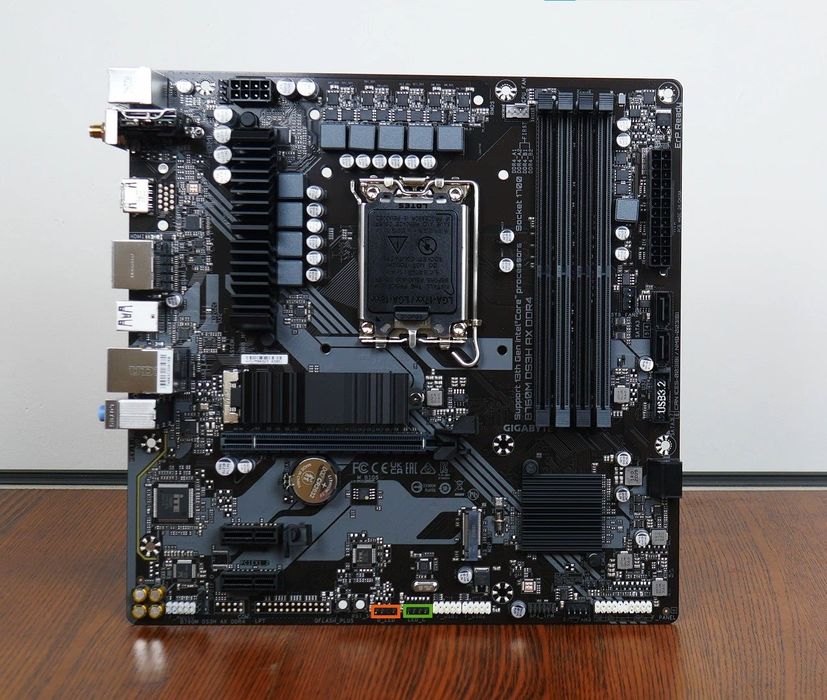 Материнская плата LGA 1700 DDR5