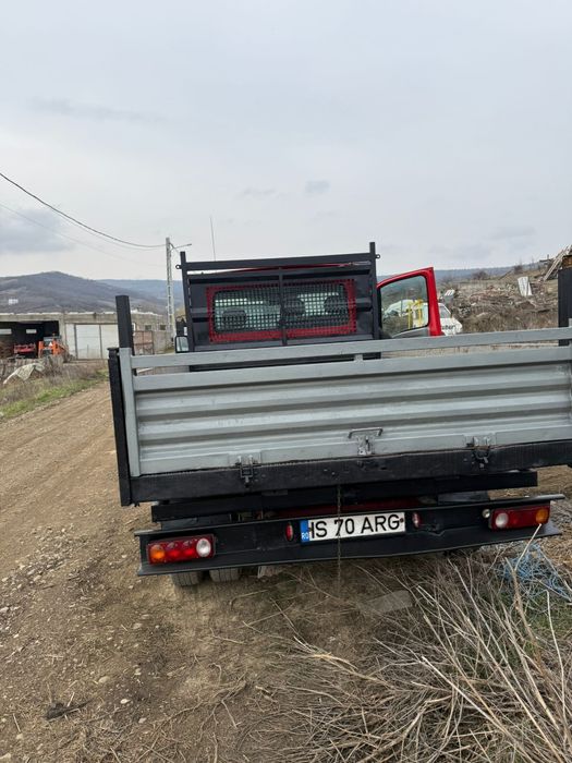 Vând Renault mascot
