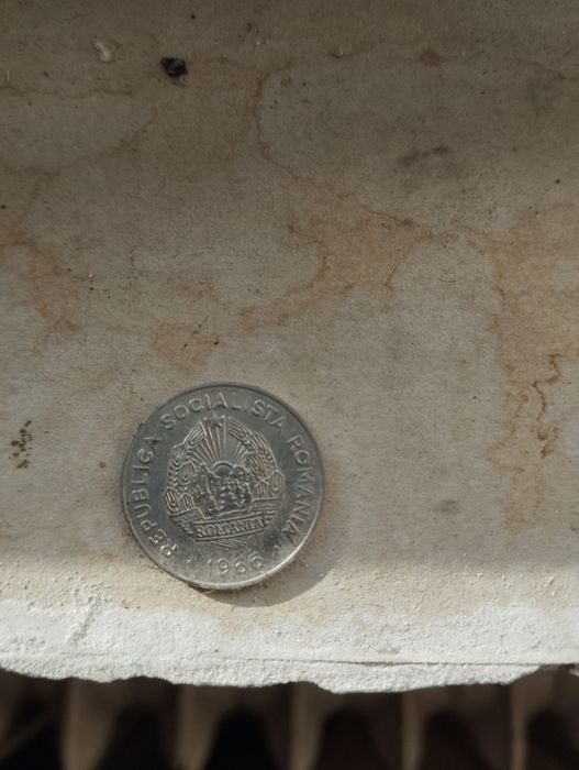 Vând moneda 25bani din 1966