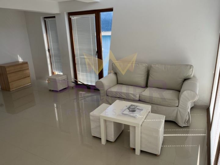 Дава се под наем Къща в Варна, м-т Траката - 285 кв.м за 1800 € - Снимка #2