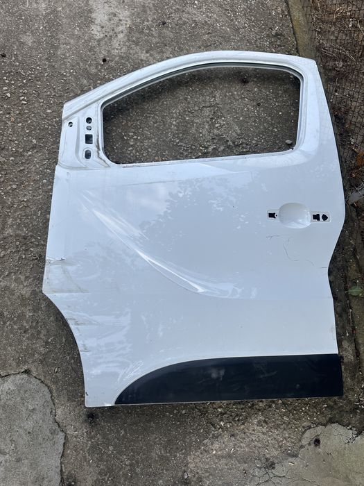 Ușă stânga față renault trafic 3.opel vivaro.