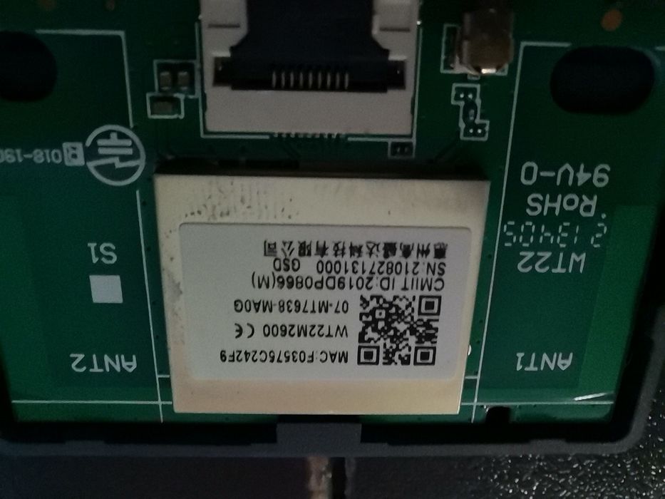 Телевизор TCL 55p615 със счупен екран на части