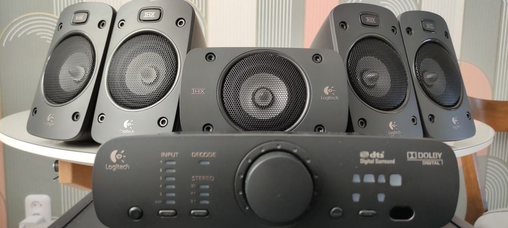Продаются компьютерные колонки Logitech Z906 THX