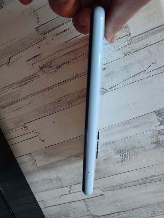 Продам телефон смартфон Самсунг а13