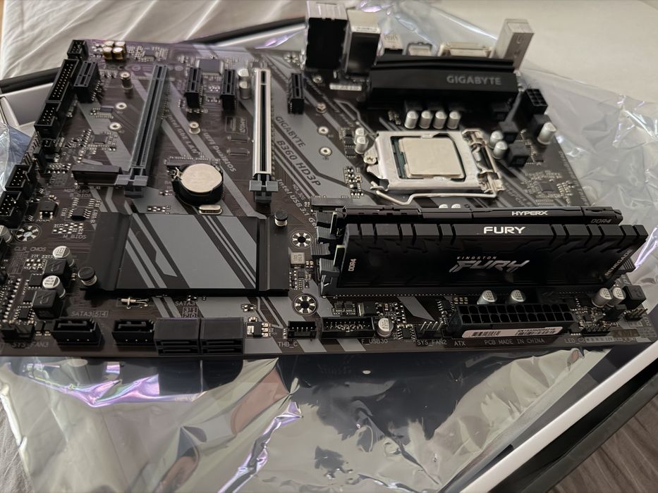 Kit placa de baza + procesor I9 9900 k + RAM 32 GB