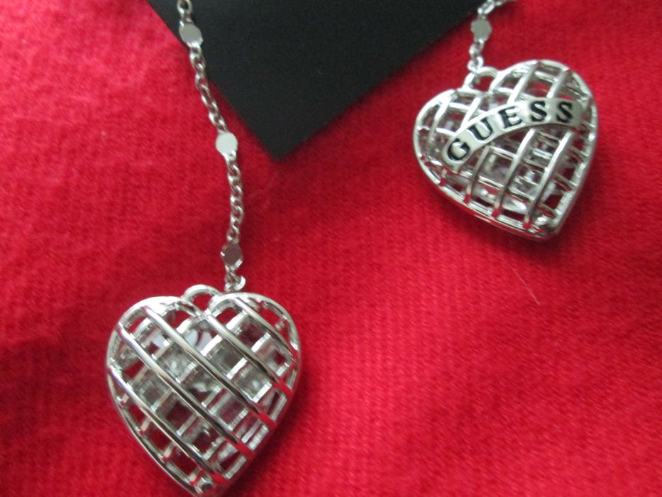 cercei Guess cu inimioara noi