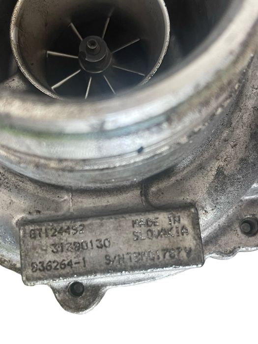 Turbina Volvo V40 Hatchback 525, 526 2012 - > 2.0 D2 D 4204 T8 836264-