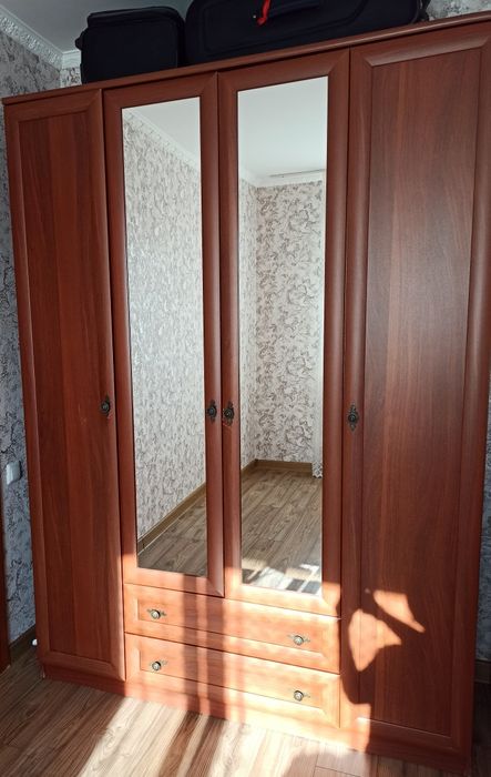 Продам Шкаф Россия