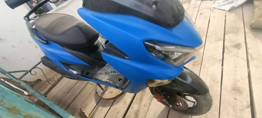 Скутер Maxi  175 куб