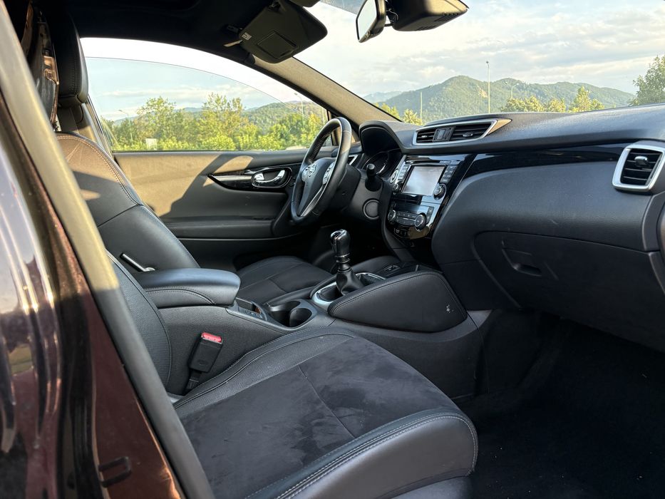 NISSAN Qashqai 2017 ~ 70.000 KM ~ Usor Avariat ~ Germania ~ toate actele ~ perfect functional ~ 1.2TCE 131CP ~ EURO 6 ~