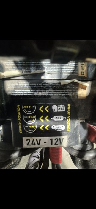 Robot pornire auto 12V/24V