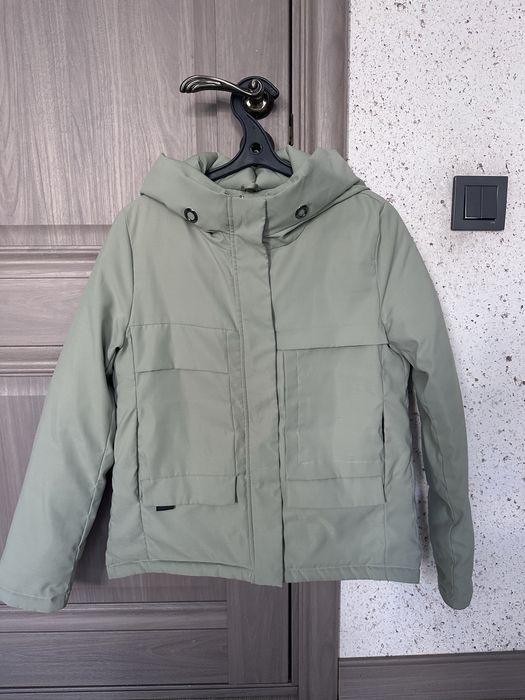 Женская Демисезонная куртка, размер S