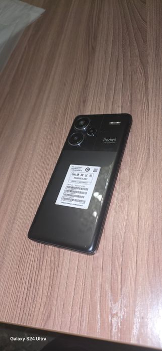 Продам Redmi Note 13 Pro+ 5G