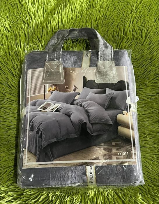 Одеяла новые, пледы,полотенца