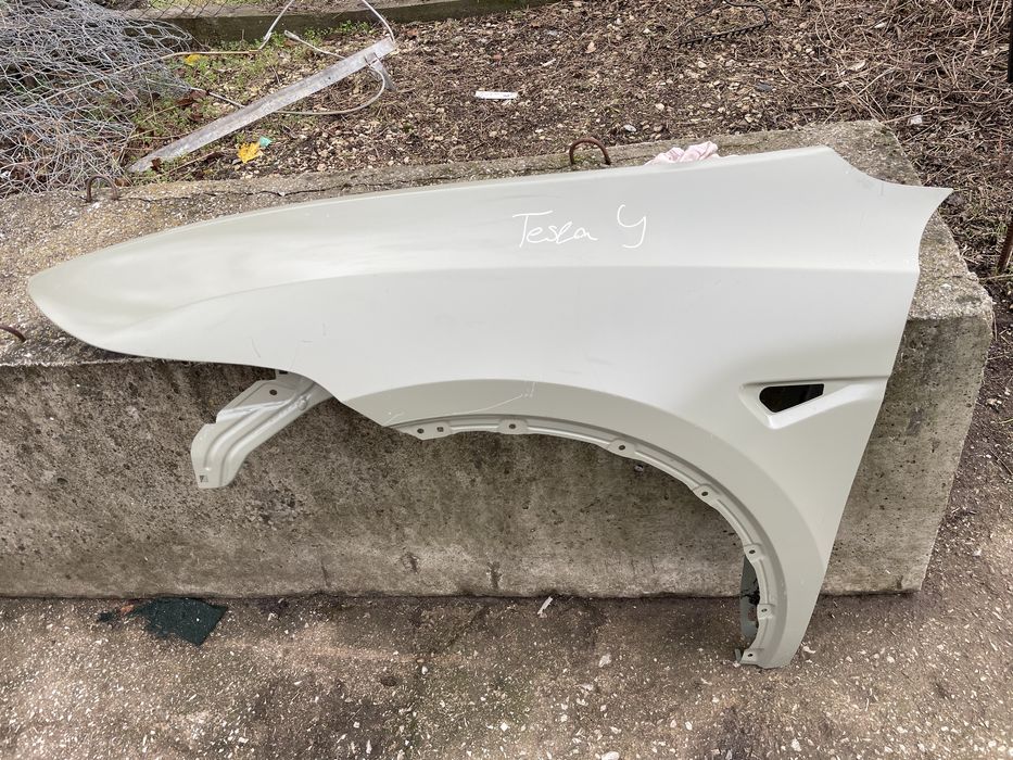 Ляв калник за Tesla Y Тесла У 2020г-