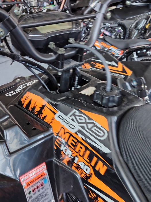 Atv 140cc La mana a doua folosit pentru filmările conturilor noastre în stare excelenta