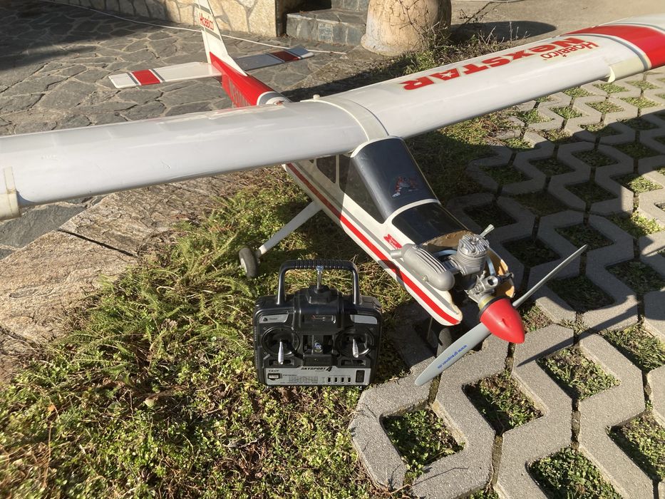 Рц самолет с двг на Hobbico