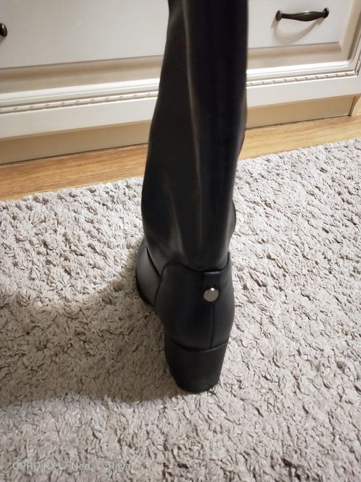 Демисезонные удлиненные сапоги