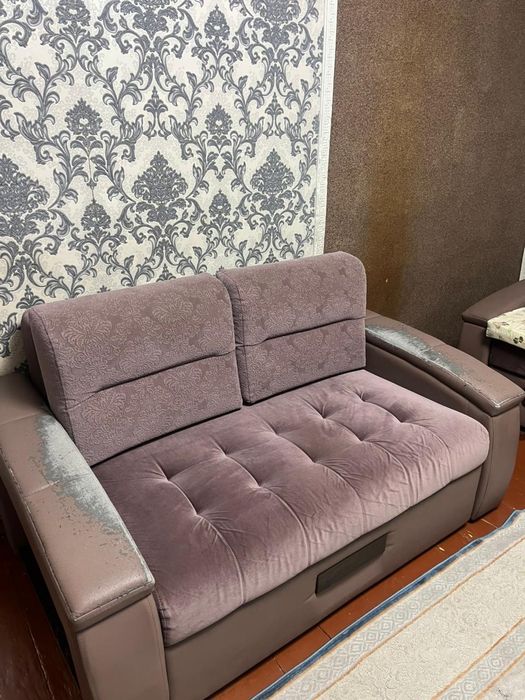 Продам диван тройку