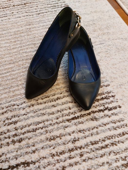 Vând balerini Hotstepper