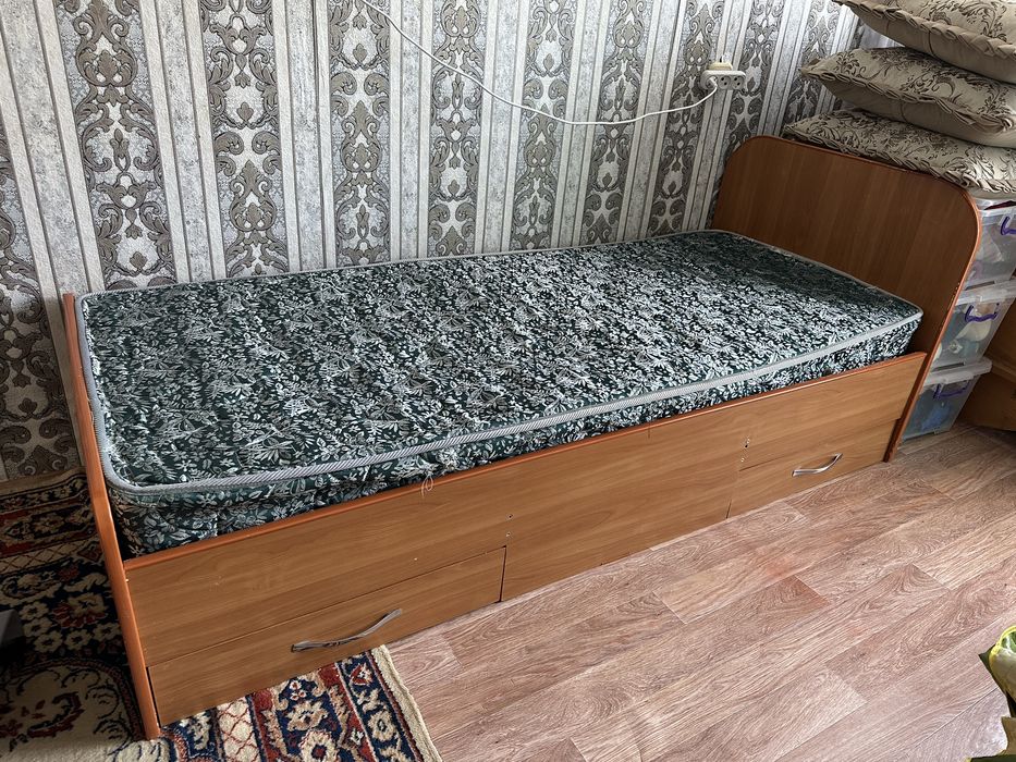 Продам кровать 30 000