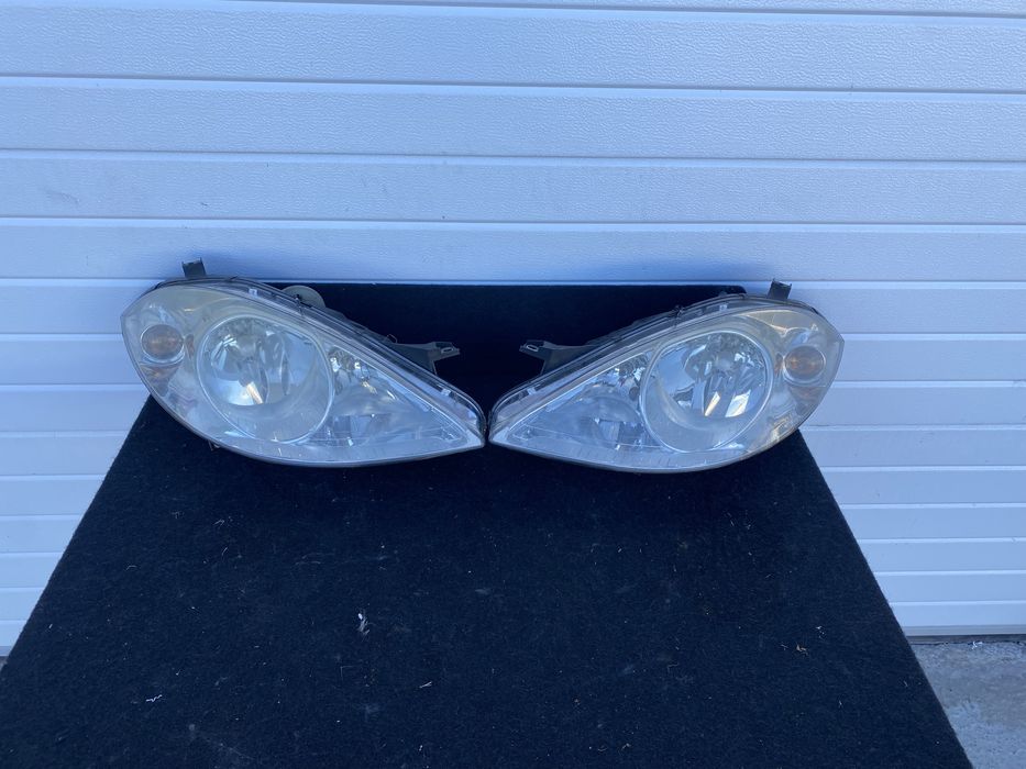 Faruri / far stanga far dreapta Mercedes A class w169 2004-2011