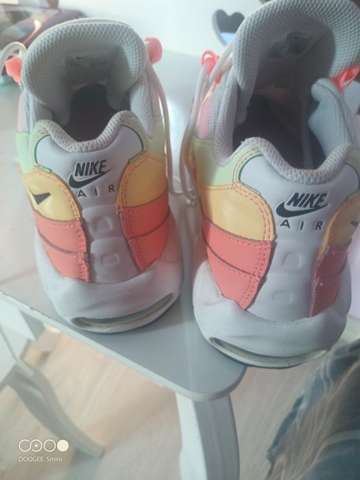 nike air max 95 40 номер като нови
