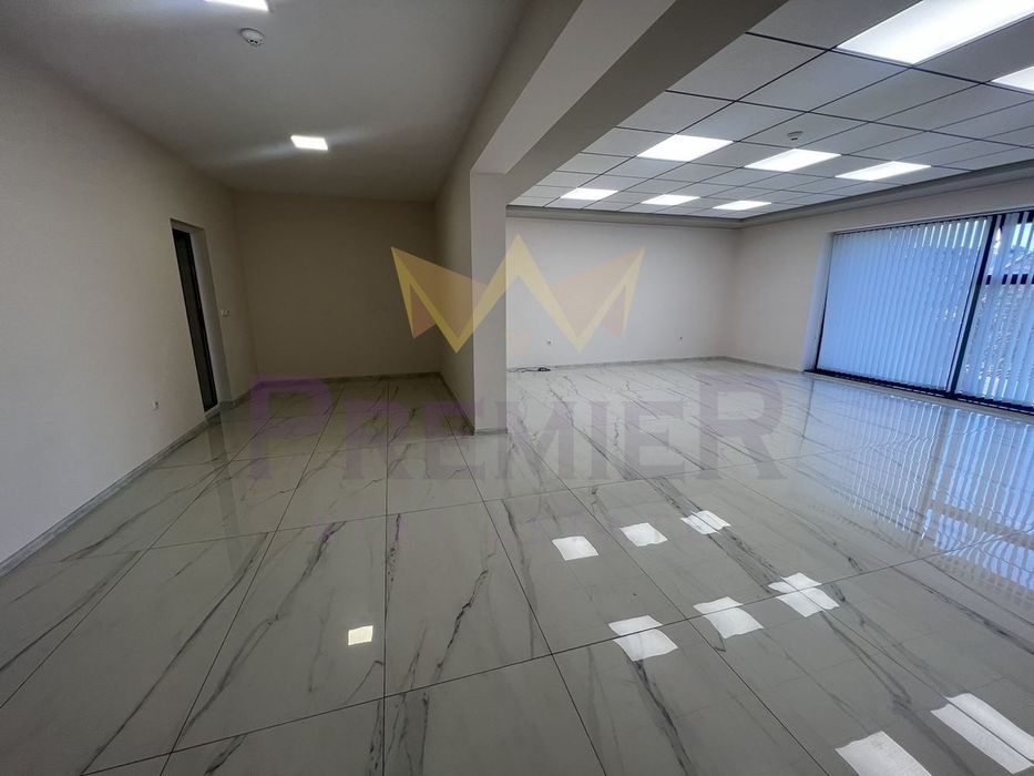 Дава се под наем Офис в Варна, Център - 120 кв.м за 816 € - Снимка #4